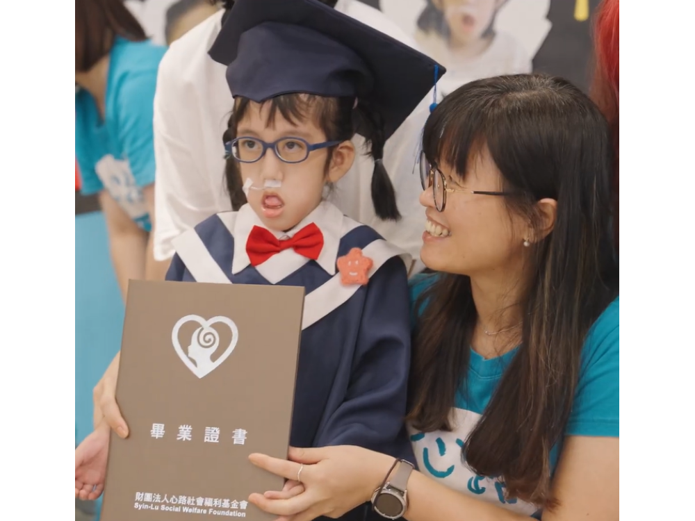 小暄學姐畢業了！她的勇敢故事