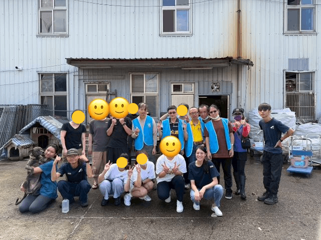 青年志工隊出發！打掃流浪狗狗的家