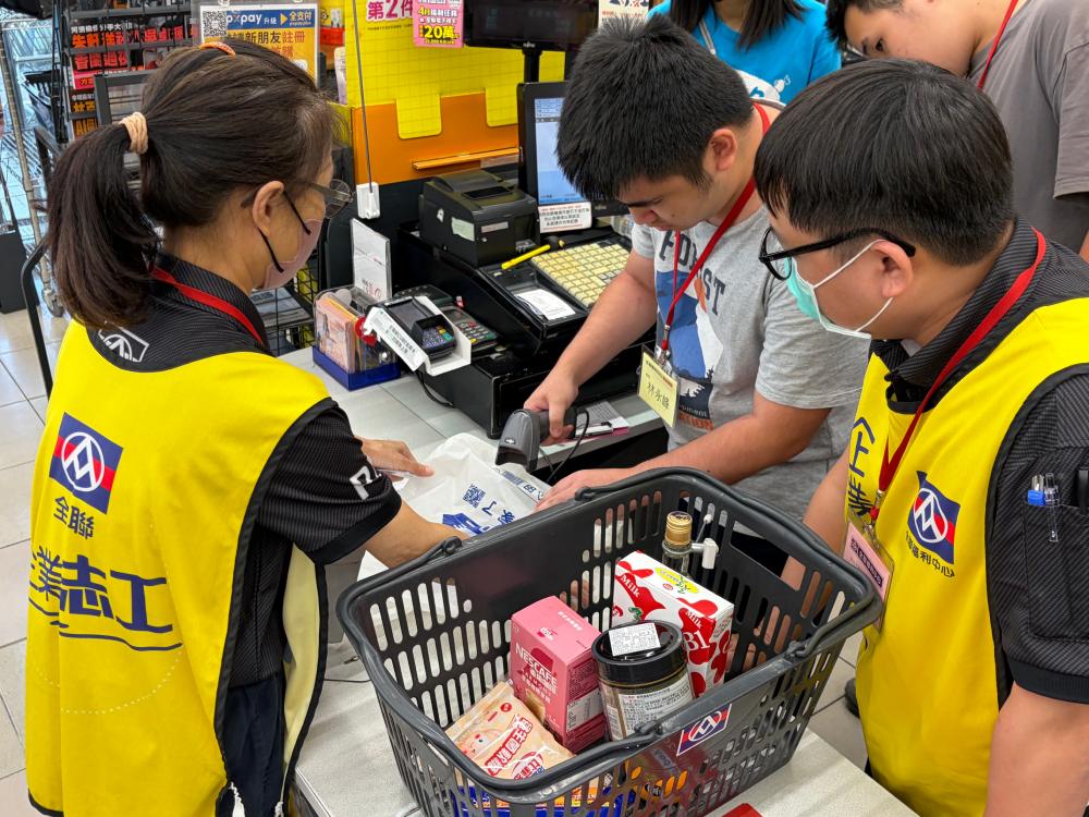 跨出就業第一步 心路青年在全聯體驗職場日常